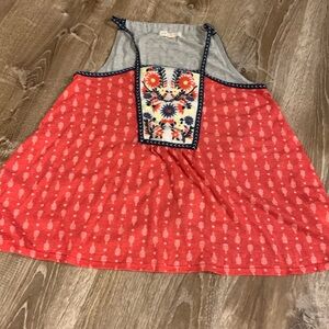 Sleeveless summer top.